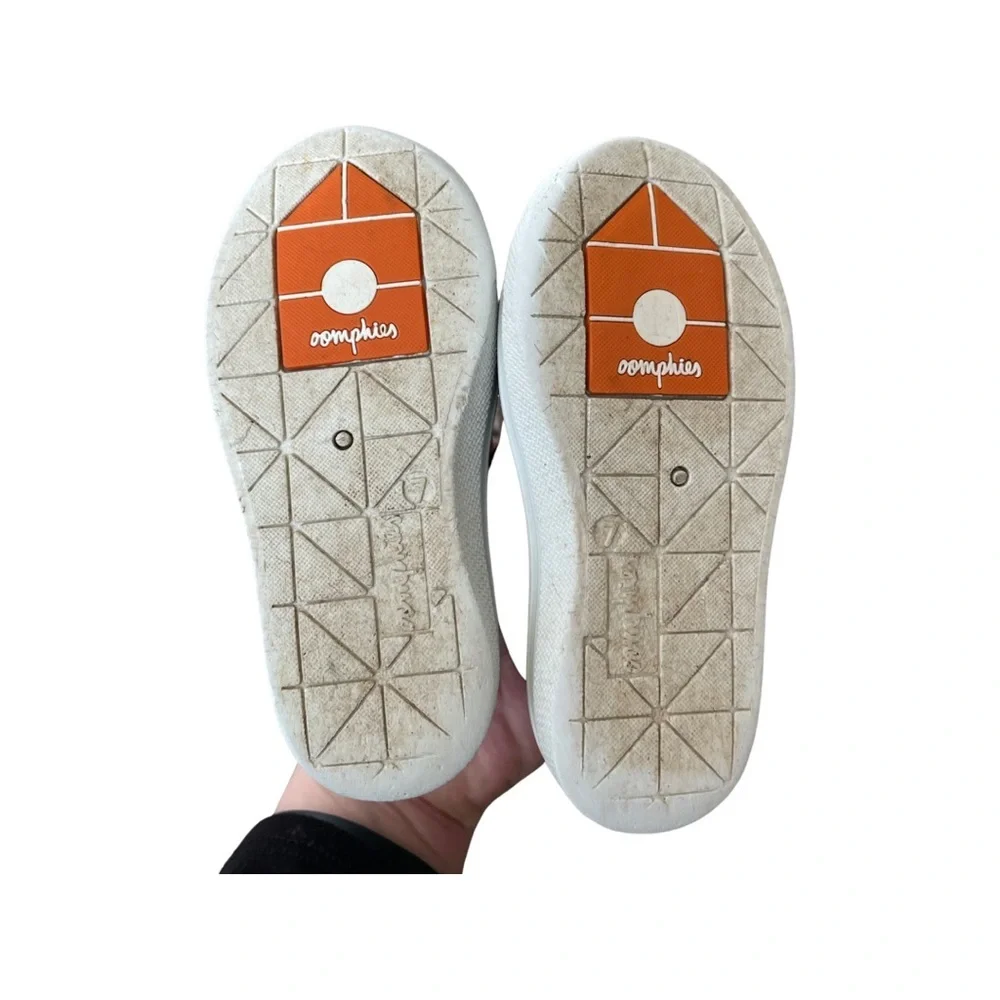 Oomphies boys shoes 7C